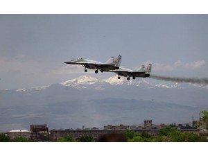 День открытых дверей на авиационной базе «Эребуни» в Ереване