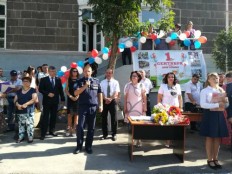 Торжественная линейка, посвящённая к празднику 1 сентября 2017