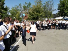 Торжественная линейка, посвящённая к празднику 1 сентября 2017