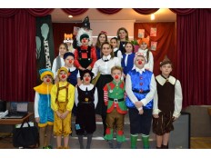 Театральная постановка на английском языке  «Snow-White and the seven dwarfs»