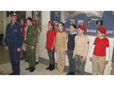 Строевая подготовка юнармейцев