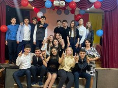 Посвящение в старшеклассники учащихся девятых классов