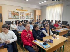 Представители  Ереванского филиала РЭУ им. Плеханова посетили школу