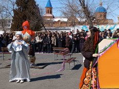 МАСЛЕНИЦА У ВОРОТ- ВСТАНЕМ ДРУЖНО В ХОРОВОД
