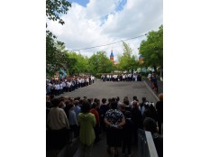 ПОСЛЕДНЯЯ ЛИНЕЙКА УЧЕБНОГО ГОДА