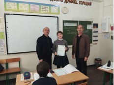 ПОБЕДИТЕЛИ ШКОЛЬНОЙ ОЛИМПИАДЫ НАГРАЖДЕНЫ ГРАМОТАМИ