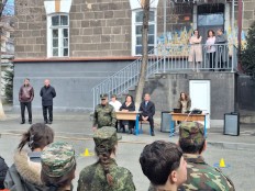 СКОРОСТЬ, СИЛА, ВОЕННЫЙ ДУХ. СОРЕВНОВАНИЯ 10-Х КЛАССОВ