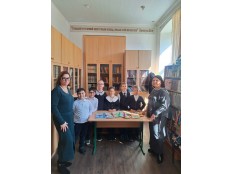 ПОДАРИЛИ КНИГИ С ЛЮБОВЬЮ